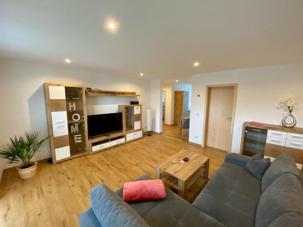 Stadtoase Geraeumige Gaestewohnungen Mit Balkon, Komfort, Modernitaet Und Ruhe, Fuer Monteure Geeignet, Free Wifi 프랑켄베르크작센 외부 사진