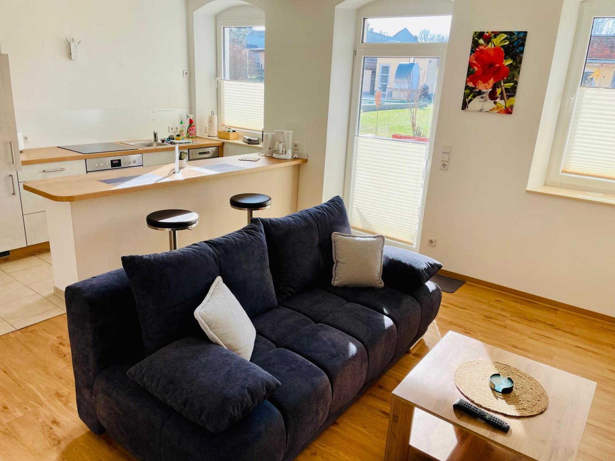 Stadtoase Geraeumige Gaestewohnungen Mit Balkon, Komfort, Modernitaet Und Ruhe, Fuer Monteure Geeignet, Free Wifi 프랑켄베르크작센 외부 사진