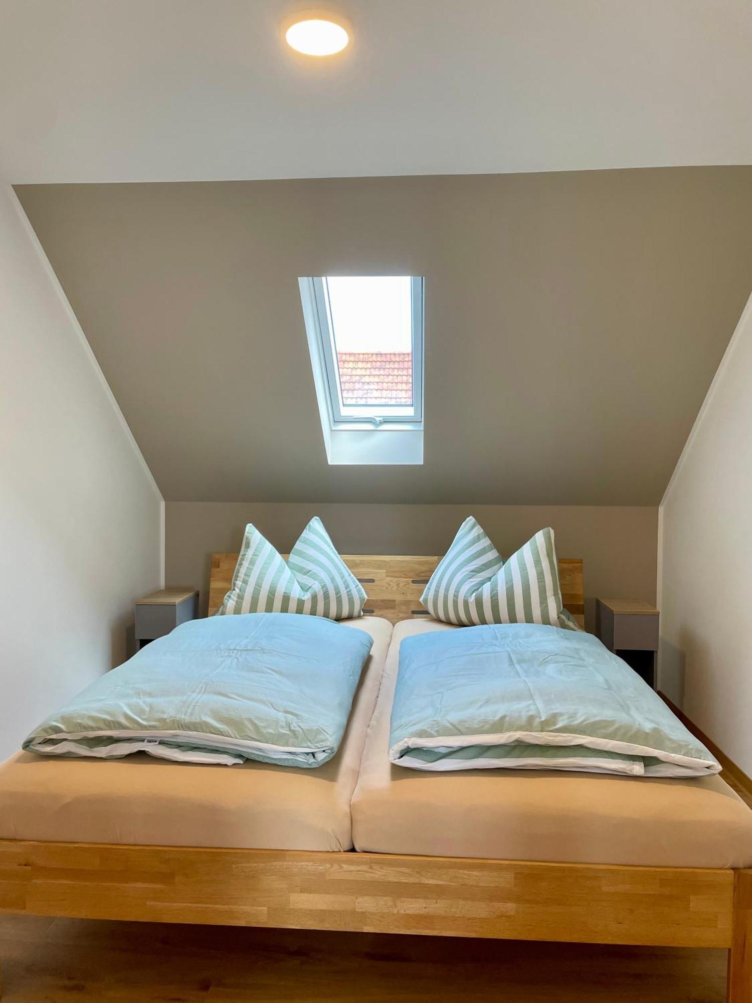 Stadtoase Geraeumige Gaestewohnungen Mit Balkon, Komfort, Modernitaet Und Ruhe, Fuer Monteure Geeignet, Free Wifi 프랑켄베르크작센 외부 사진